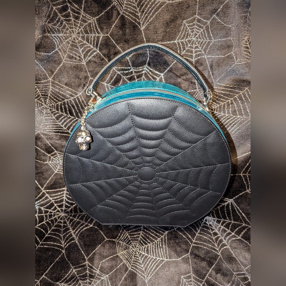 Lux De Ville Blue Black Widow Spider Web Hatbox